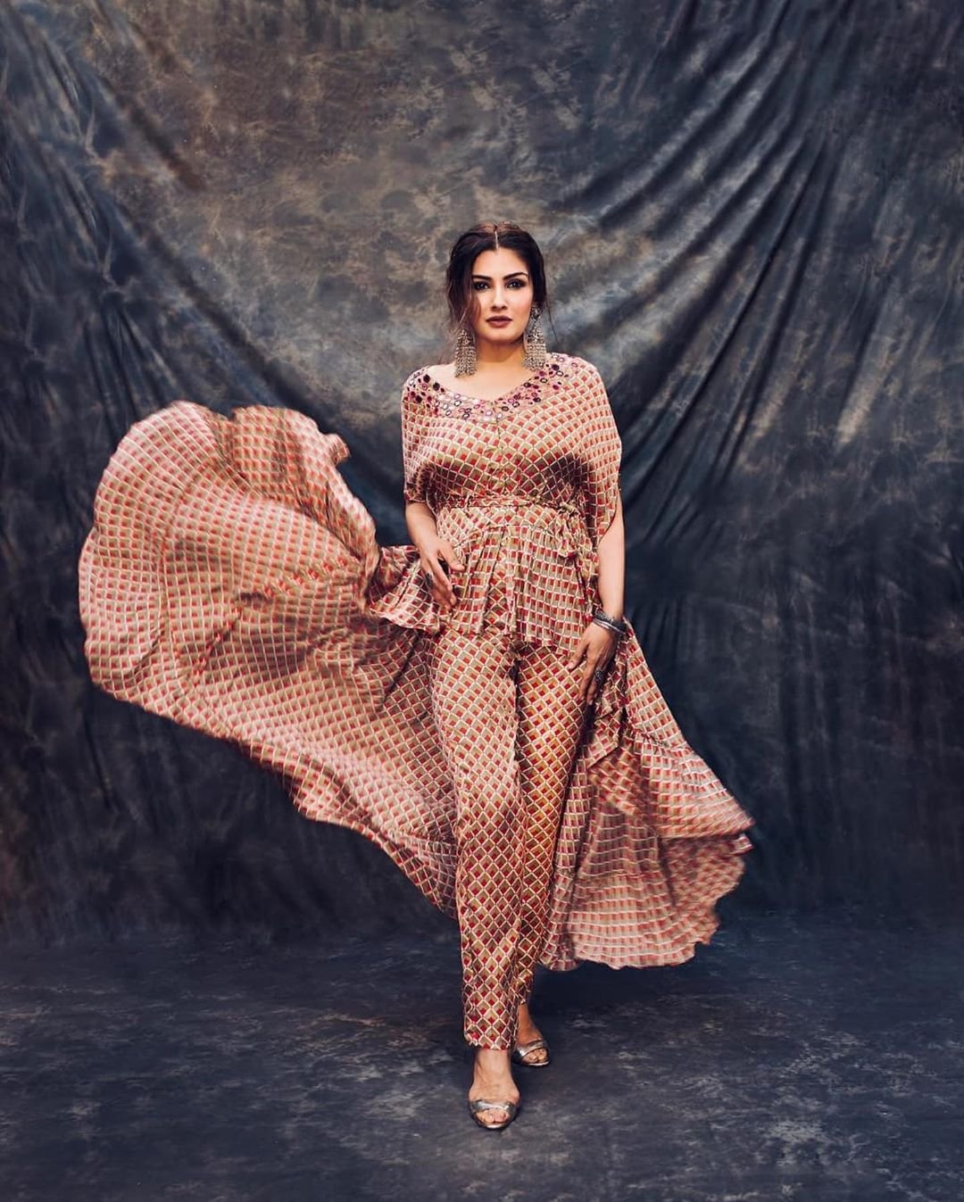 raveena tandon, raveena tandon age, raveena tandon films, raveena tandon photos, raveena tandon husband, raveena tandon kids, raveena tandon family, raveena tandon son, raveena tandon daughter, raveena tandon songs, raveena tandon husband name, raveena tandon latest movie, raveena tandon sizzling photos