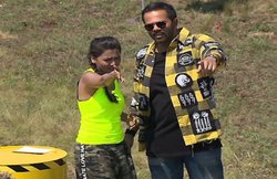 Khatron ke Khiladi 10: शो में रोहित शेट्टी ने तोड़ा एक्ट्रेस का फोन! क्या ‘खतरों के खिलाड़ी’ छोड़ कर वापस आ गई हैं तेजस्वी प्रकाश?