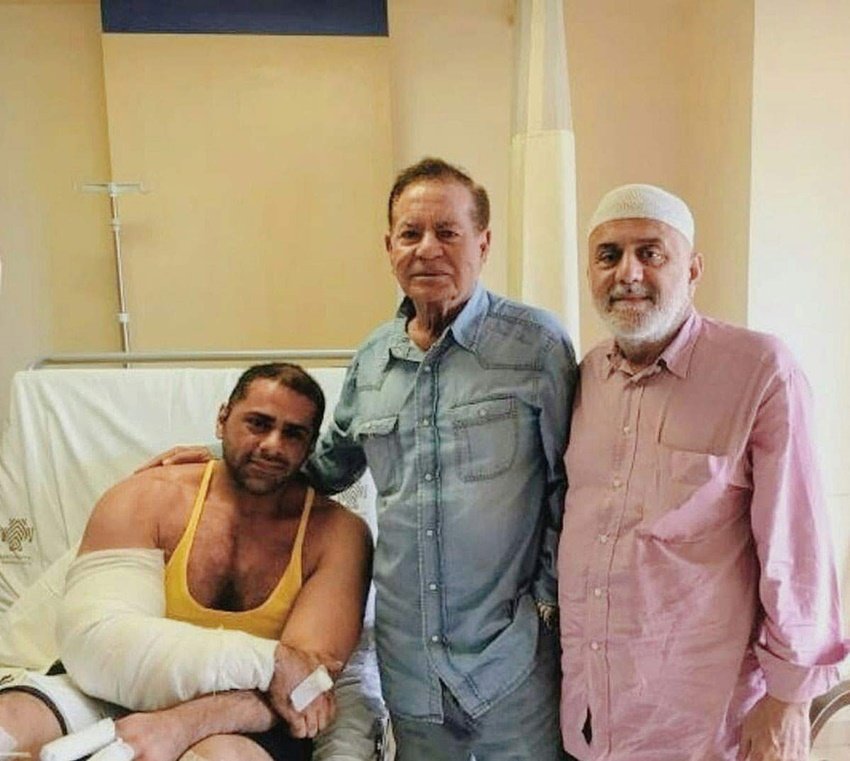 अबदुल्ला मुंबई के कोकिला बेन अस्पताल में दिल की बीमारी के कारण लंबे समय से भर्ती थे। उन्हें दो दिन पहले ही लीलावती अस्पताल में शिफ्ट किया गया था।