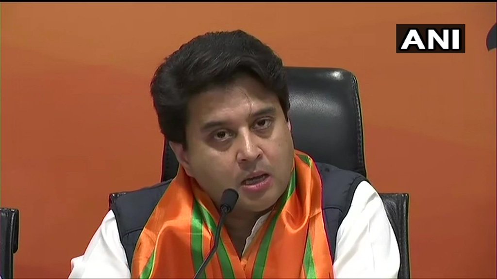 ज्योतिरादित्य सिंधिया ने पार्टी में शामिल करने के लिए अमित शाह और पीएम मोदी का धन्यवाद किया।