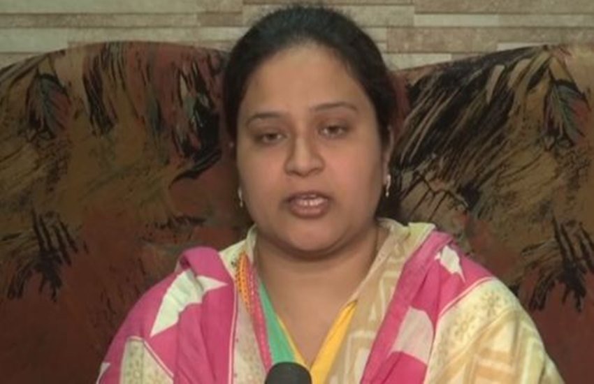 डॉ. कफिल की पत्नी शबिस्ता खान (Photo: ANI) डॉ. कफिल की पत्नी शबिस्ता खान (Photo: ANI)