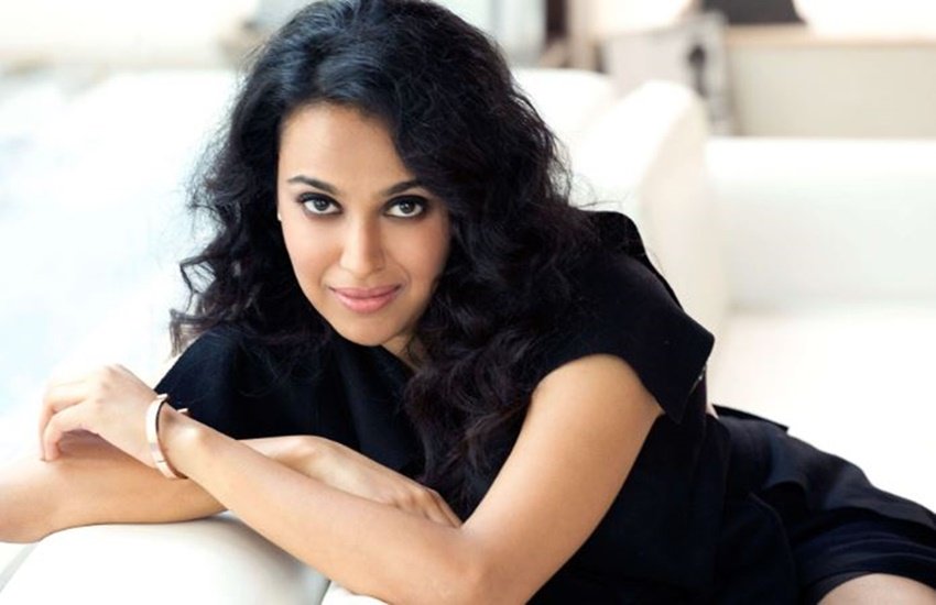 Swara Bhaskar, Lockdown, LockDown in India, Corona Virus,sawar bhaskar appeal to state goverments, swara bhaskar request state goverment, Coronavirus, COVD-19, LockDown in Delhi, LockDown in Mumbai, People at Home in LockDown in India, Swara Bhaskar Feels HomeSick, entertainment news, bollywood news, television news, entertainment news