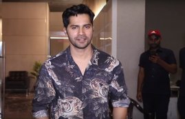 Varun Dhawan, Varun dhawan Upcoming movie, Varun dhawan latest news, Varun dhawan car run over photographer leg, varun dhawan car hits photographer leg, photographer injured during taking varun dhawan picture, वरुण धवन की कार के पहिये से फोटोग्राफर के पैर में लगी चोट,