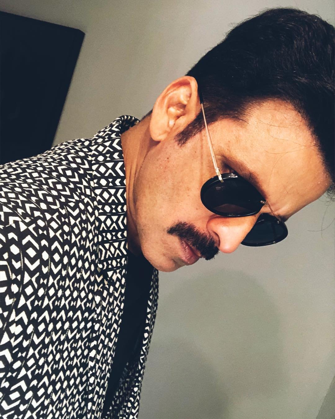 Manoj Bajpayee, manoj bajpayee movies, manoj bajpayee wife, manoj bajpayee age, manoj bajpayee birthday, manoj bajpayee sucide, manoj bajpayee movies list, manoj bajpayee series, manoj bajpayee kids, manoj bajpayee native place, manoj bajpayee girl friend, manoj bajpayee we series, Manoj Bajpayi Bollywood