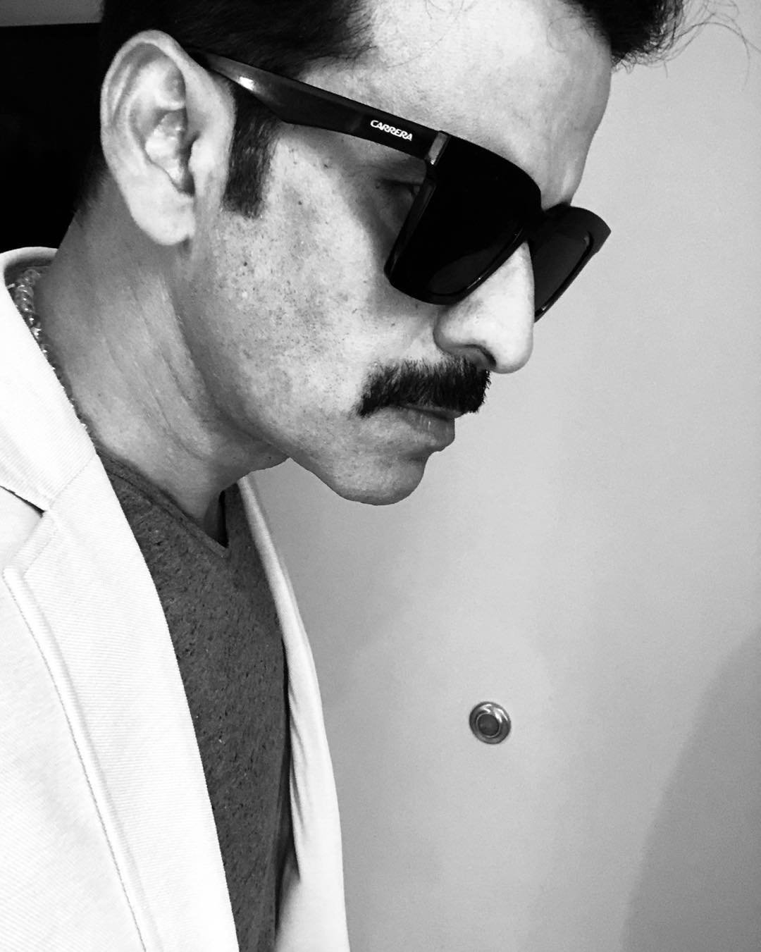 Manoj Bajpayee, manoj bajpayee movies, manoj bajpayee wife, manoj bajpayee age, manoj bajpayee birthday, manoj bajpayee sucide, manoj bajpayee movies list, manoj bajpayee series, manoj bajpayee kids, manoj bajpayee native place, manoj bajpayee girl friend, manoj bajpayee we series, Manoj Bajpayi Bollywood