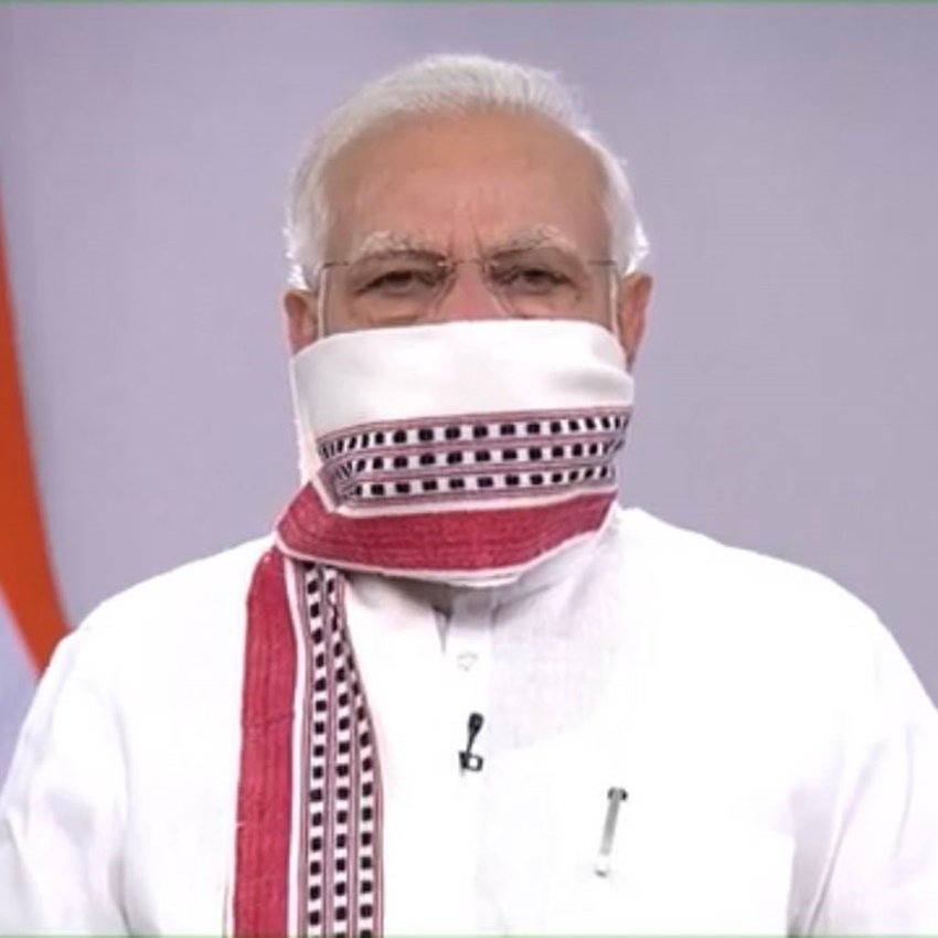 Lockdown 2.0: कोरोना वायरस (Coronavirus) से फैली वैश्विक महामारी को देखते हुए प्रधानमंत्री नरेंद्र मोदी ने लॉकडाउन की अवधि 14 अप्रैल से बढ़ाकर 3 मई तक कर दी है। अब 3 मई तक देशव्यापी लॉकडाउन रहेगा। पीएम ने अपने संबोधन में साफ कहा कि इस बार और ज्यादा सख्ती के साथ लॉकडाउन का पालन करना होगा। लॉकडाउन बढ़ने के ऐलान के साथ ही सोशल मीडिया में मीम्स की बाढ़ सी आ गई। आइए देखते हैं ऐसे ही कुछ फनी मीम्स: