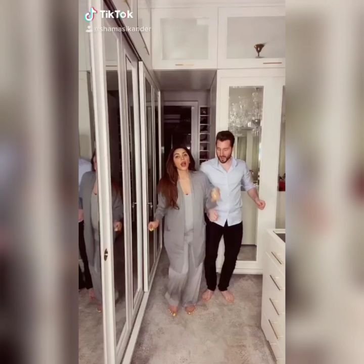 shama sikander, shama sikander age, shama sikander movies, shama sikander Instagram, shama sikander quarantine, shama sikander photos, shama sikander news, shama sikander show, locdkwon, corona virus, covid 19, janstata entertainment, bollywood, celebs news, jansatta news, janstata gallery