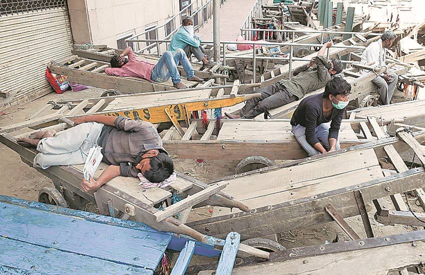 उत्तर प्रदेश, मध्य प्रदेश, कर्नाटक, बिहार, महाराष्ट्र में बढ़ेगा असंगठित क्षेत्र में बेरोजगारी