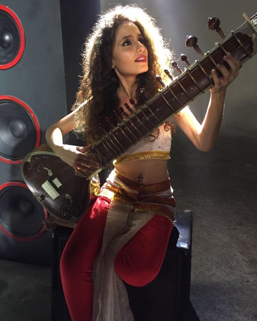 दो फिल्मों के बाद ही ऐन ने फिल्मी दुनिया को अलविदा कह दिया। मीडिया रिपोर्ट्स की मानें तो उनके पिता नहीं चाहते थे कि ऐन एक्टिंग में अपना करियर बनाएं।