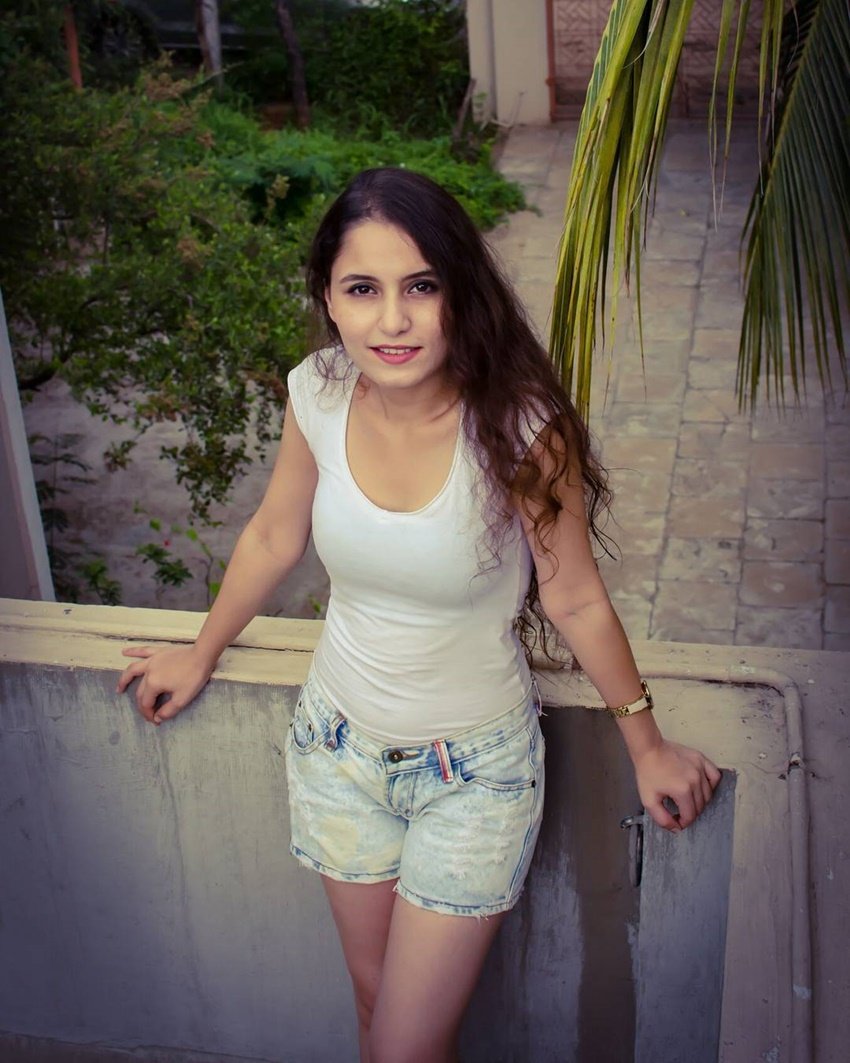 (All Photos: Annanra Instagram)