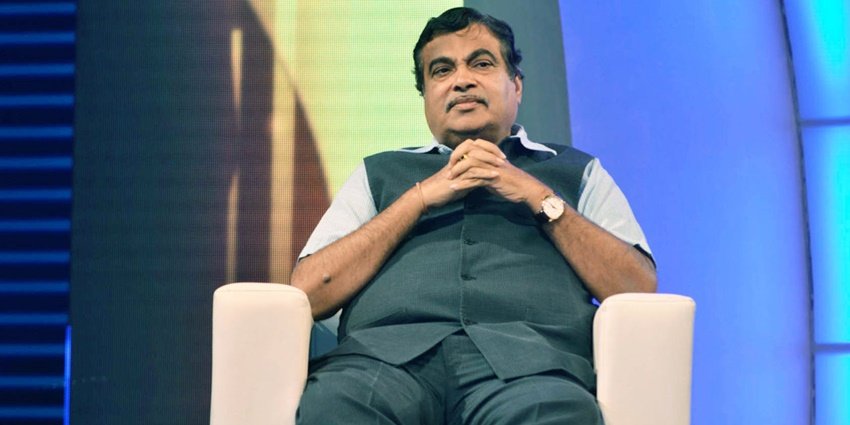 इसके बाद 2009 में नितिन गडकरी को बीजेपी अध्यक्ष बनाया गया। वह 2013 तक इस कुर्सी पर रहे। 2013 में एक बार फिर से राजनाथ के पास पार्टी की कमान चली गई।