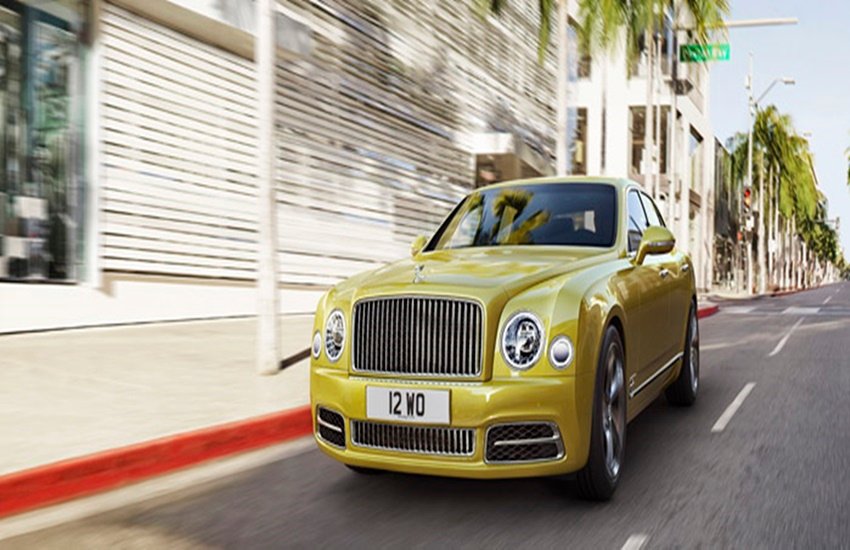 Bentley Mulsanne Speed दुनिया की सबसे तेज अल्ट्रा-लग्जरी सेडान में से एक है,