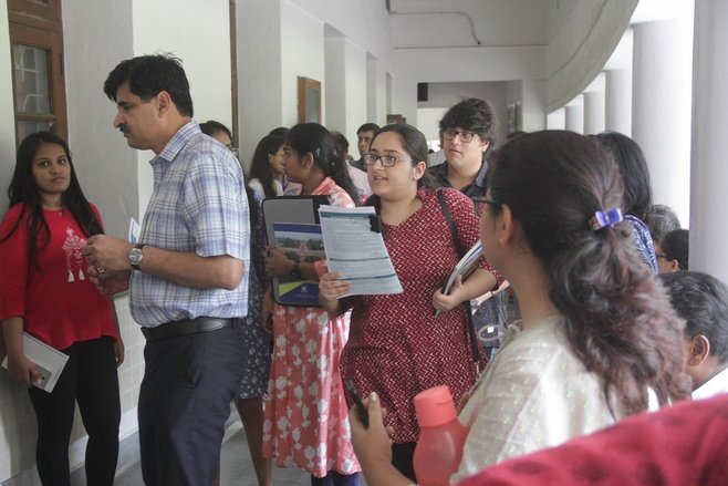 महाराष्ट्र: धारावी में एक शख्स Covid-19 पॉजिटिव पाए जाने के बाद नजदीकी बिल्डिंग सील