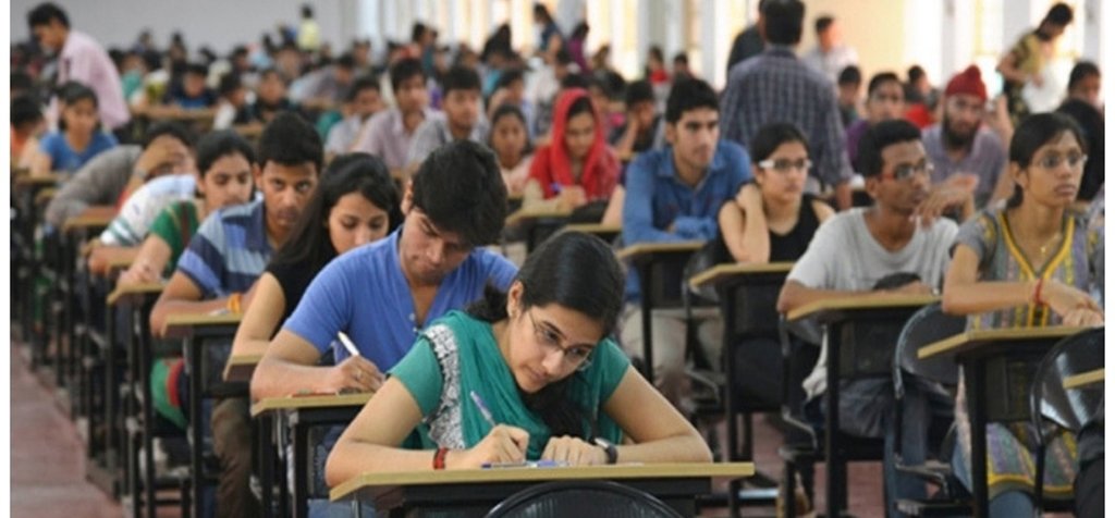 आईसीएमआर ने किट में तकनीकी परेशानी का हल किये जाने तक सभी राज्यों को दो दिन तक रैपिड किट से परीक्षण नहीं करने को कहा है। 