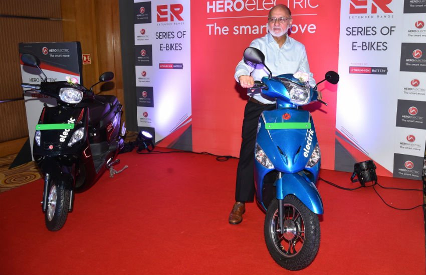 Hero Electric ने 2020 ऑटो एक्सपो में अपनी पहली इलेक्ट्रिक मोटरसाइकिल AE-47 को भी पेश किया है।