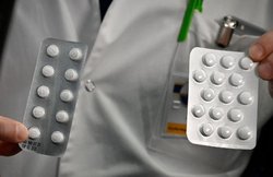 कोरोना के खिलाफ जंग में झटका, अमेरिकी डॉक्टरों का दावा- हाइड्रॉक्सीक्लोरोक्वीन देने से बढ़ गईं मौतें