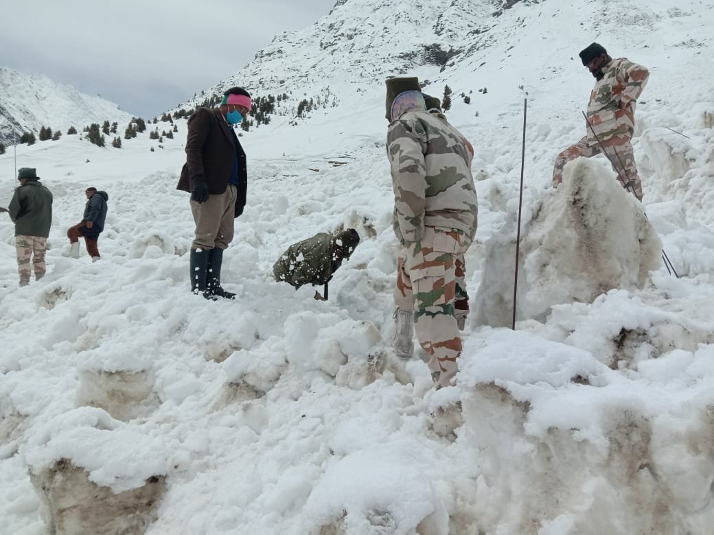 Indian airforce, Indian Army, Indian navy, ITBP, ITBP latest news, ITBP rescue operation, Lahaul, coronavirus,covid 19,kerala,kerala migramt workers, Himachal, coronavirus, coronavirus latest news, covid-19 india tracker live, india covid-19 tracker, india tracker covid-19, live coronavirus news, corona tracker, covid 19 tracker india, coronavirus latest news in india in hindi, coronavirus news in hindi, coronavirus live news, coronavirus india, coronavirus india news, coronavirus india live news, coronavirus in india, coronavirus in india latest news, coronavirus latest news in india, coronavirus map, coronavirus india map, coronavirus tracker, coronavirus cases