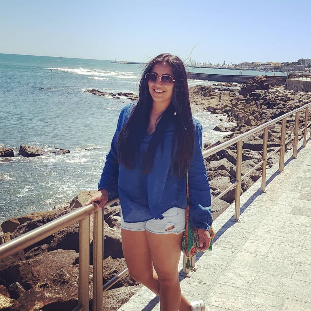 'कलियों का चमन' के रिमिक्स से फेमस होने वाली मेघना नायडू ने फिल्म इंडस्ट्री छोड़ दी है। वह अपनी शादीशुदा जिंदगी जी रही हैं।