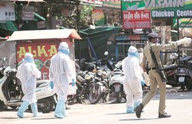 Medical officials in Vadodara Nagarwada 850