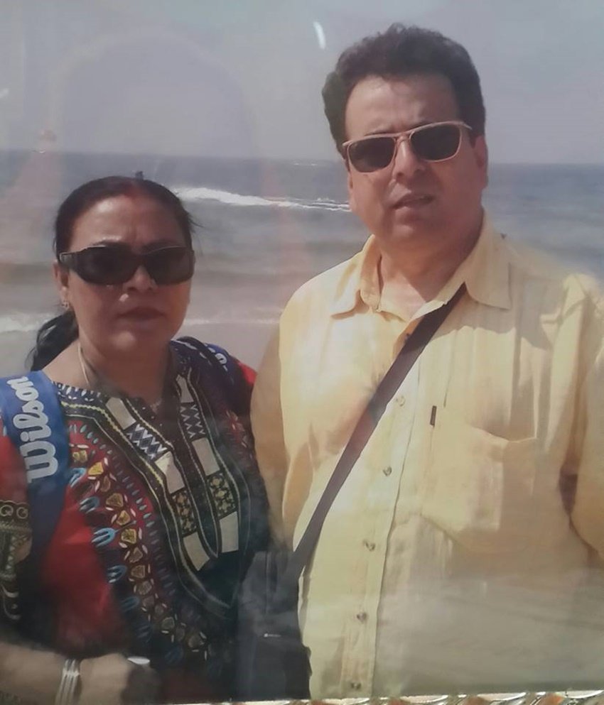 रेणु शादी के बाद रेणु खानोलकर बन चुकी हैं।