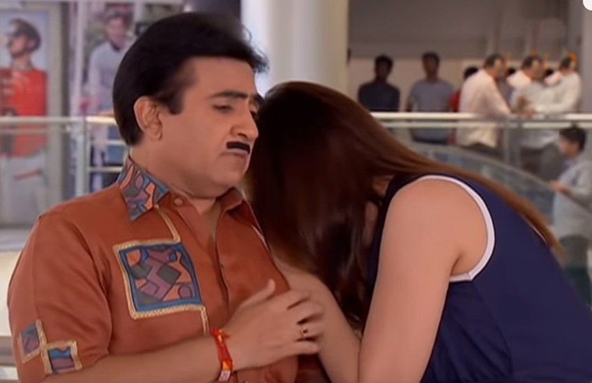 Taarak Mehta ka Ooltah Chashmaah, TMKOC, TMKOC cast, jethalal, babita, babita is upset with iyyer, Taarak Mehta ka Ooltah Chashmaah cast, Jethalal babita, jethalal babita comedy, tmkoc comedy, Taarak Mehta ka Ooltah Chashmaah episode, तारक मेहता का उल्टा चश्मा, Tv, Entertainment