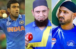 हरभजन-अश्विन को लेकर BCCI पर भड़का पाकिस्तानी क्रिकेटर, कहा- सिलेक्टर ने किया दोनों के साथ अन्याय