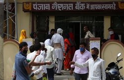 सिर्फ सुनने में अच्छा लगता तीन महीने किस्त न भरने की छूट का ऐलान, दो महीने भी न भरी तो लोन में बढ़ जाएंगे 10 महीने, जानिए कैसे