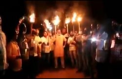VIDEO: दीया जलाने के बजाए भाजपा विधायक ने समर्थकों के साथ निकाला मशाल जुलूस, ‘वायरस गो बैक’ के लगाए नारे