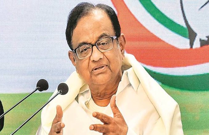 नीरव, चोकसी और माल्या से कर्ज की वसूली के लिए कदम उठाए RBI, चिदंबरम की मांग