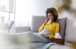 COVID- 19: सर्दी-जुकाम और बुखार ही नहीं, CDS ने बताए कोरोना वायरस के ये 6 नए लक्षण, जानिये…