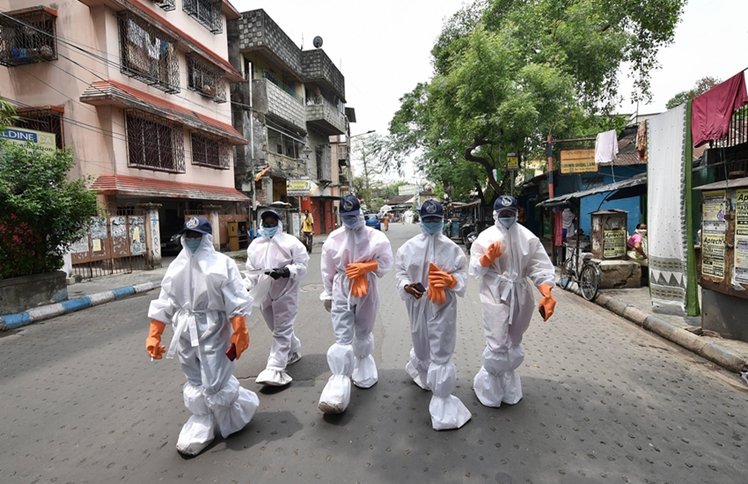 यूपी के 74 जिलों में फैला कोरोना संक्रमण, मथुरा में उठी धार्मिक स्थलों को खोलने की मांग, कुल आंकड़ा 3500 के पार