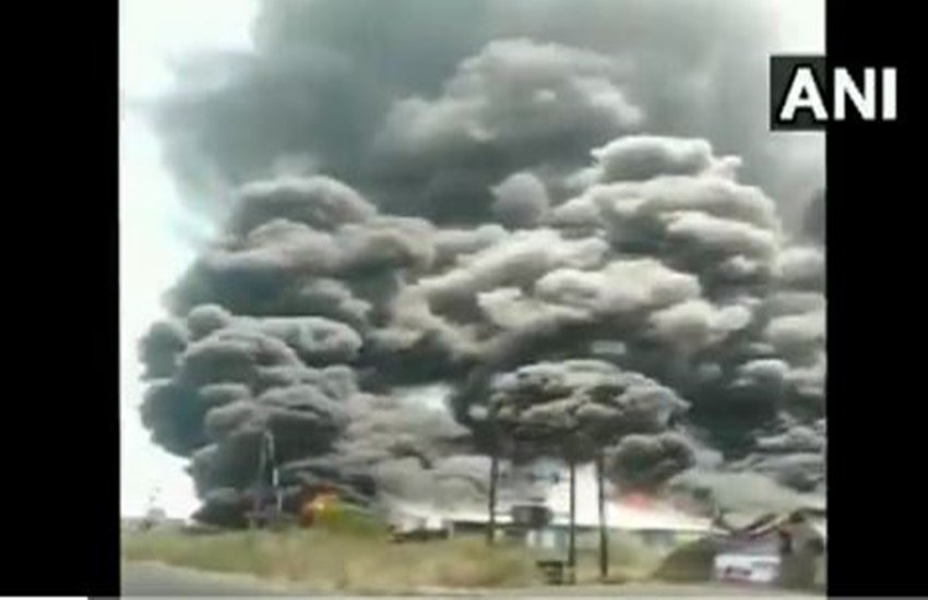 maharashtra fire, jalgaon fire, fire in bhusawal, maharastra news, fire in company, fire in maharastra, fire tenders, india news, Hindi news, news in Hindi, latest news, today news in Hindi