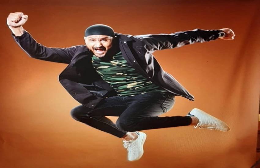 बिना दर्शकों के खाली स्टेडियम में आईपीएल खेलने के लिए तैयार हैं हरभजन सिंह बिना दर्शकों के खाली स्टेडियम में आईपीएल खेलने के लिए तैयार हैं हरभजन सिंह