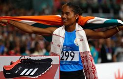 VIDEO: ‘कभी सस्ते जूते पर मैं एडिडास लिखती थी, आज कंपनी मेरे नाम के जूते बनाती है’, हिमा दास का खुलासा