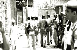 India Lockdown: दीये जलाने के दौरान यूपी में बवाल, दारोगा की वर्दी फाड़ी; राजस्थान में भी हंगामा