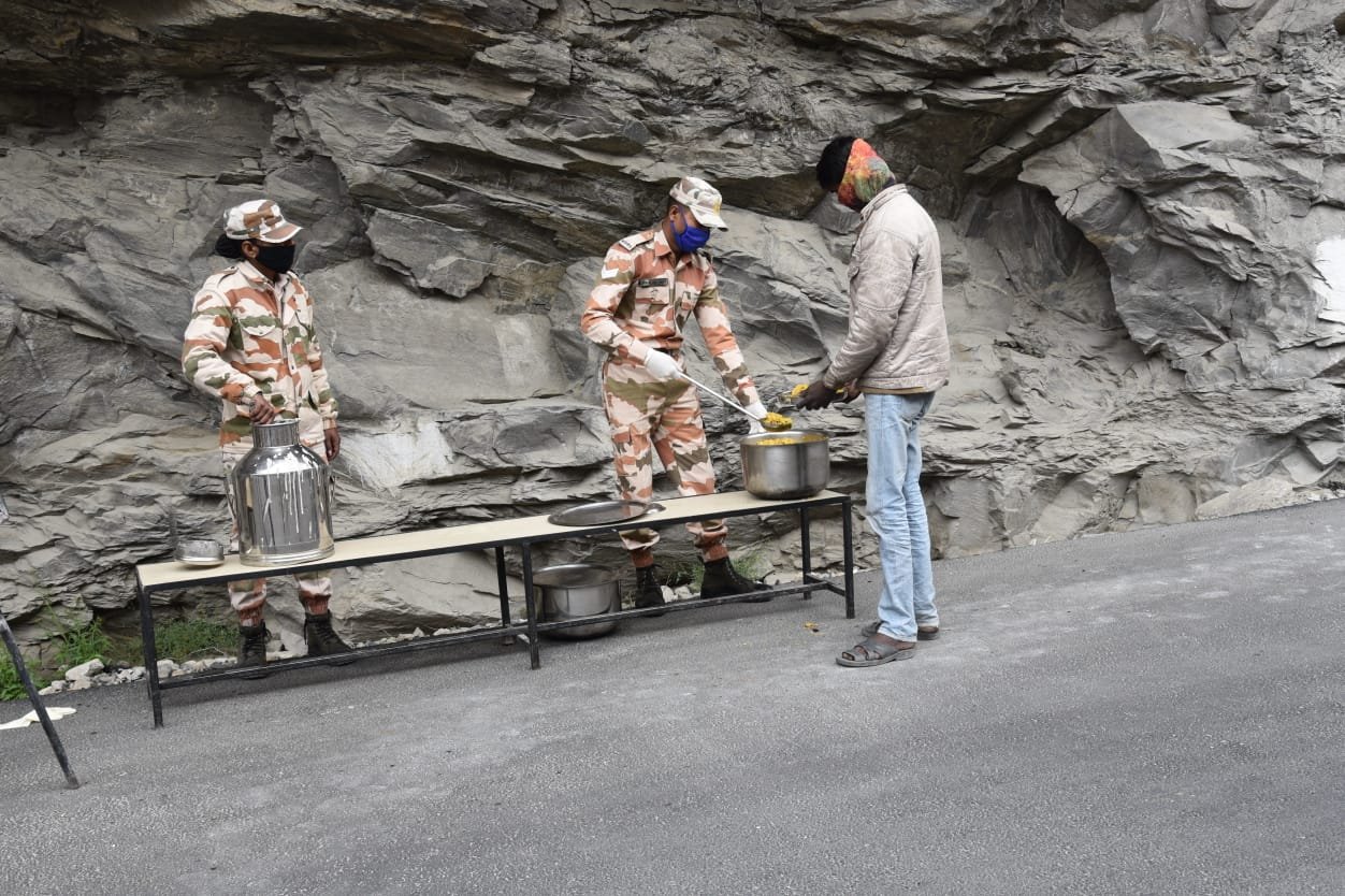 Indian airforce, Indian Army, Indian navy, ITBP, ITBP latest news, ITBP rescue operation, Lahaul, coronavirus,covid 19,kerala,kerala migramt workers, Himachal, coronavirus, coronavirus latest news, covid-19 india tracker live, india covid-19 tracker, india tracker covid-19, live coronavirus news, corona tracker, covid 19 tracker india, coronavirus latest news in india in hindi, coronavirus news in hindi, coronavirus live news, coronavirus india, coronavirus india news, coronavirus india live news, coronavirus in india, coronavirus in india latest news, coronavirus latest news in india, coronavirus map, coronavirus india map, coronavirus tracker, coronavirus cases