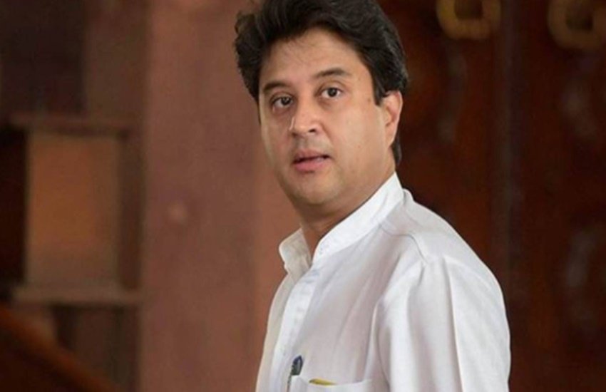 Anubhav Sinha, Bollywood Director Nasty Commented on Jyotiraditya Scindia, Anubhav Sinha Nasty Comment on Jyotiraditya, entertainment news, bollywood news, television news