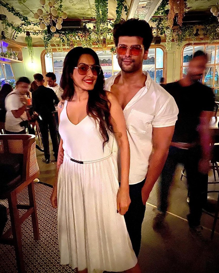 बता दें कि काम्या पंजाबी टेलीविजन की फेमस एक्ट्रेस हैं। वह बिग बॉस में भी नजर आ चुकी हैं।