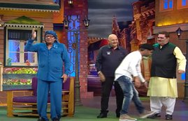The kapil Sharma Show, bollywood villians in kapil show,ranjeet prem chopra and raza murad in kapil sharma show, raza murad pulls prem chopra leg, kapil sharma silent in front of bollywood villians, kapil sharma talks about his flop film, arachana pooran singh, Kapil sharma show bharti singh, krushna abhishek kapil sharma show,