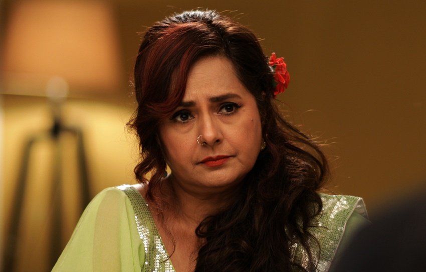 Kittu Gidwani: दूरदर्शन पर एक सीरियल आता था स्वाभिमान। स्वाभिमान को महेश भट्ट ने डायरेक्ट किया था। इस सीरियल की मुख्य किरदार थीं श्वेतलाना। किट्टू गिडवानी ने श्वेतलाना का रोल प्ले किया था। स्वाभिमान में काम कर किट्टू लाखों घरों में पहचानी जाने लगी थीं।