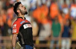 VIDEO: विराट कोहली ने कोरोना वॉरियर्स को किया सैल्यूट, RCB ने फैंस से कहा- पहले से ज्यादा अब आपकी जरूरत