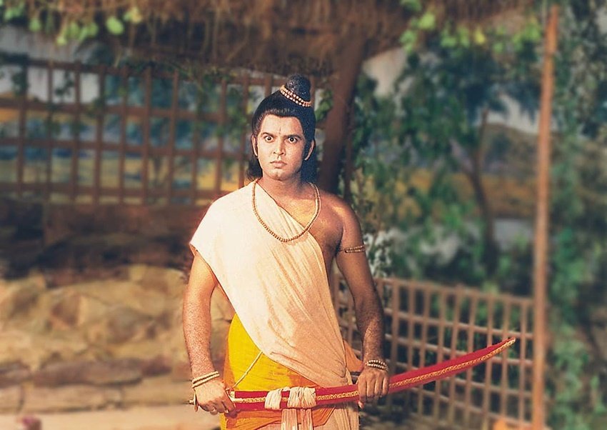 रामायण में लक्ष्मण का किरदार निभाने वाले सुनील लहरी ने शूटिंग सेट की कुछ बातें नवभारत टाइम्स के साथ साझा की है।