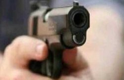 यूपी: खांसी आई तो बोला – कोरोना फैला रहा है, युवक ने दोस्त को मारी गोली