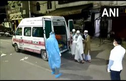 अब प्रयागराज के मस्जिद में मिले 7 विदेशी समेत 37 लोग, पुलिस ने केस दर्ज कर क्वारनटीन के लिए भेजा