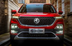 बड़ी खबर: MG Hector Plus की लांचिंग को लेकर हुआ खुलासा, देखें वर्तमान मॉडल के मुकाबले कितनी होगी अलग और कीमत पर क्या पड़ेगा असर?