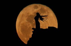 द लास्‍ट कोच सीरीज: रात अकेली है..