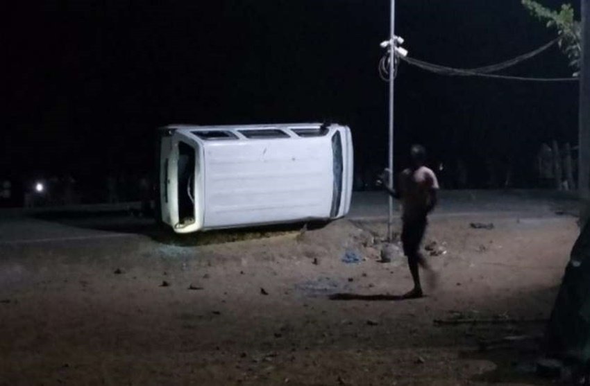 लोग इस तरह की मॉब लिंचिंग के लिए उन लोगों को जिम्मेदार बता रहे हैं जो नफरत के दम पर राजनीति करने में लगे हुए हैं। <a href="https://www.jansatta.com/photos/news-gallery/delhi-migrants-living-under-flyover-near-yamuna-ghat-cm-arvind-kejriwal-shift-them-in-shelter-homes/1379442/ “>‘ना छत ना बिछौना ना खाना, जानवरों से भी बदतर हालात’, सरकारी दावों की धज्जियां उड़ाती तस्वीरें