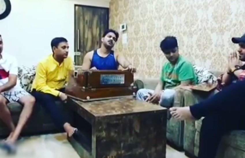 pawan singh, pawan singh video, bhojpuri, bhojpuri song, bhojpuri song mohabbat kar gail ankhiya, satya, superhit bhojpuri songs, pawan singh akshara singh song, pawan singh song video, pawan singh viral video, pawan singh song, pawan singh video song, pawan singh bhojpuri video song, पवन सिंह, पवन सिंह भोजपुरी गाना, पवन सिंह भोजपुरी वीडियो,