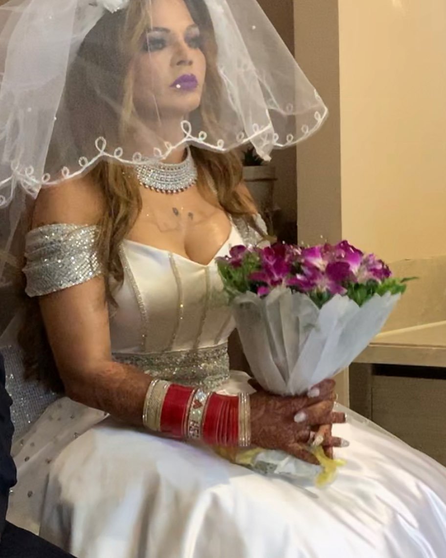 rakhi sawant, Rakhi sawant wedding, rakhi sawant husband, rakhi sawant marraige, rakhi sawant husband name, rakhi sawant suhagrat, akhi sawant's photos,rakhi sawant's wedding,rakhi sawant's wedding photo, deepak kalal, drama queen, rakhi hot image, rakhi videos, rakhi sawant viral videos, rakhi sawant troll, Unseen wedding photos,ritesh,Rakhi Sawant,Rakhi Ka Swayamvar,NRI businessman