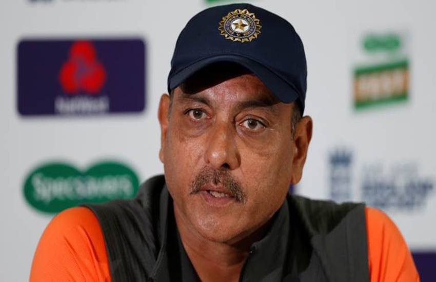 भारतीय क्रिकेट टीम के मुख्य कोच रवि शास्त्री